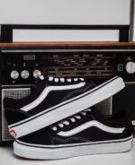 Vans OldSkool Black - Image 6
