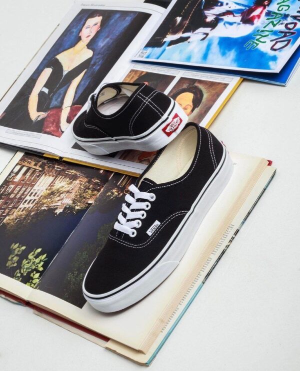 Vans Authentic Black
