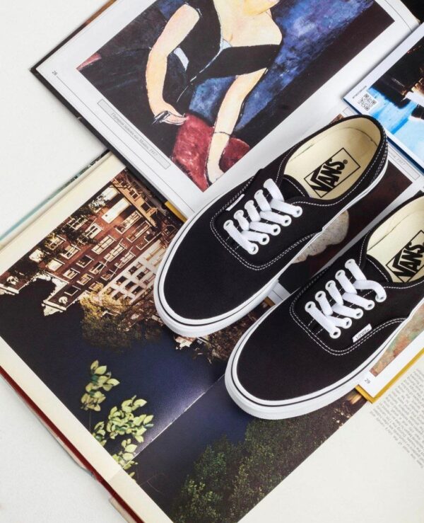 Vans Authentic Black