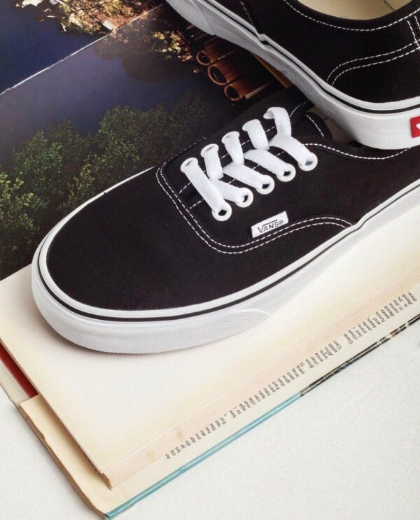 Vans Authentic Black