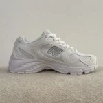 کتونی تمام سفید