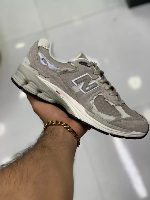 Newbalance 2002R