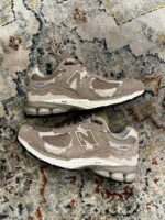Newbalance 2002R