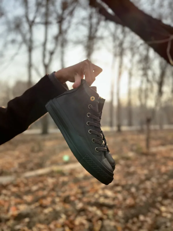 کانورس چرم قهوه ای
