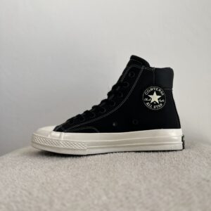 کانورس مشکی, کتونی مشکی