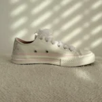 کتونی صورتی