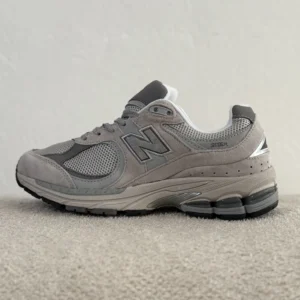 نیوبالانس 2002